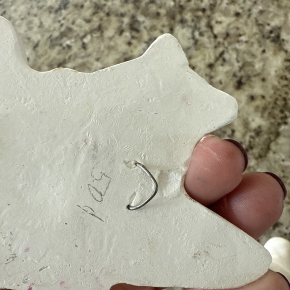 Unpainted Mostly Ceramic Figures - DIY Craft Leprechaun Is A Shelf Sitter. 4811 - Picture 6 of 7